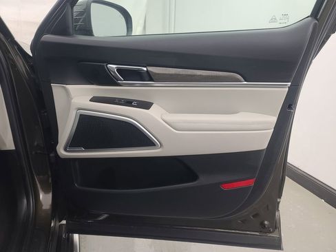 Used 2022 Kia Telluride EX w/ EX Premium Package image 13