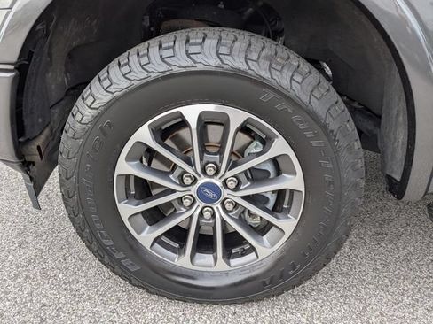Used 2020 Ford F150 XLT w/ Equipment Group 302A Luxury AWD/4WD image 21