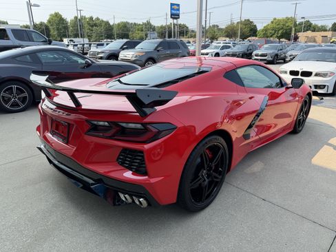 Used 2021 Chevrolet Corvette Stingray Coupe w/ Battery Protection Package RWD image 7