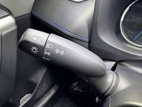 Certified 2025 Toyota RAV4 SE AWD/4WD image 32