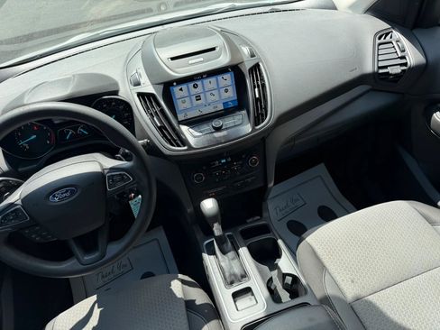 Used 2017 Ford Escape SE w/ Equipment Group 201A AWD/4WD image 21