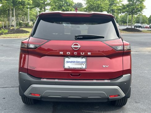 Used 2023 Nissan Rogue SV w/ SV Premium B Package FWD image 11