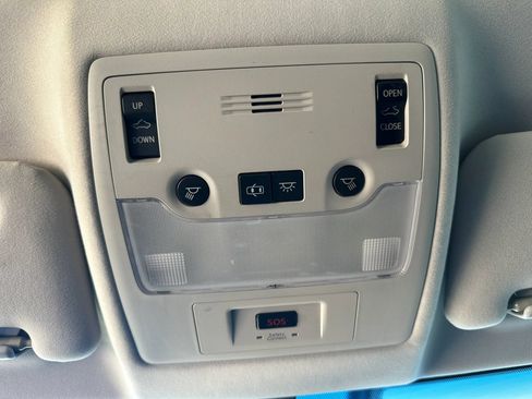 Used 2013 Lexus ES 350 w/ Premium Pkg FWD image 18
