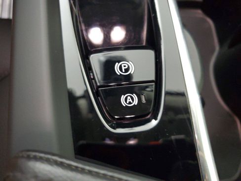 Used 2024 Volvo XC60 B5 Plus w/ Protection Package Premier AWD/4WD image 33