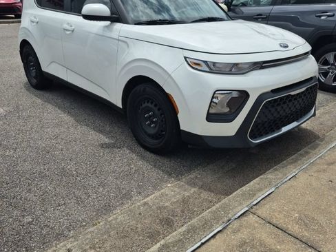 Used 2021 Kia Soul LX FWD image 5