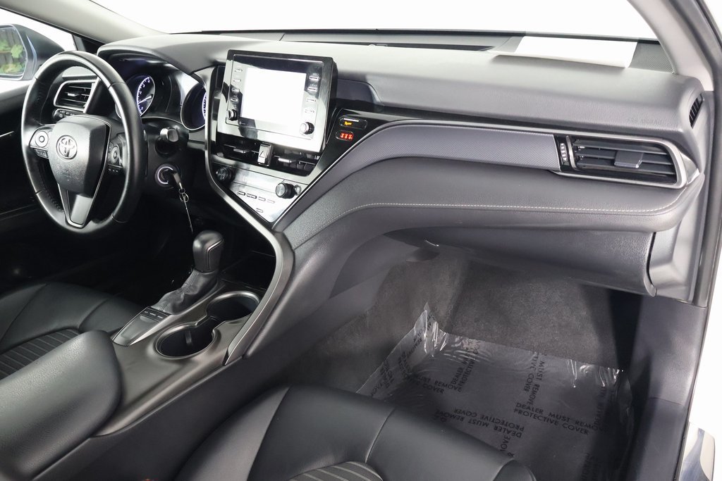 Used 2023 Toyota Camry SE FWD image 9