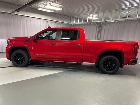 Used 2024 GMC Sierra 1500 Pro w/ Graphite Edition AWD/4WD image 4