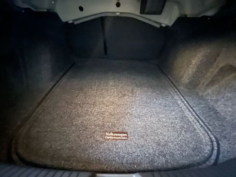 Certified 2025 Volkswagen Jetta GLI Autobahn w/ GLI Black Package image 28