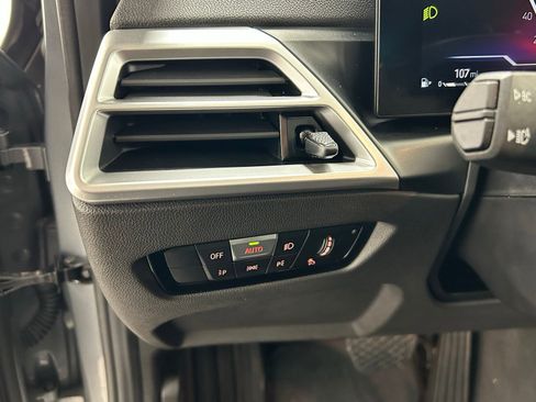 Used 2025 BMW 330i xDrive Sedan image 27