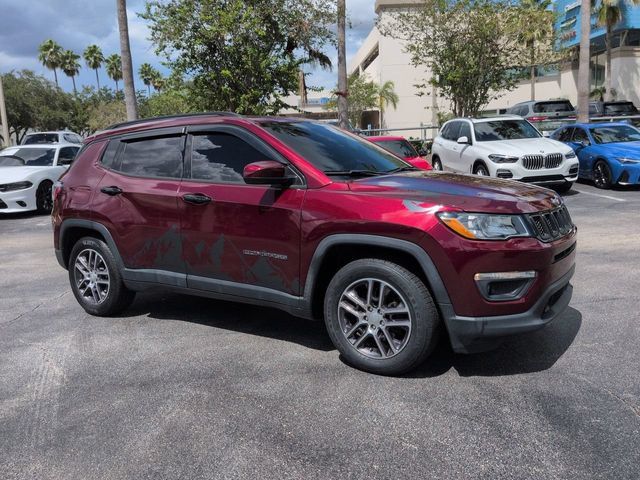 Used 2020 Jeep Compass Latitude FWD image 2
