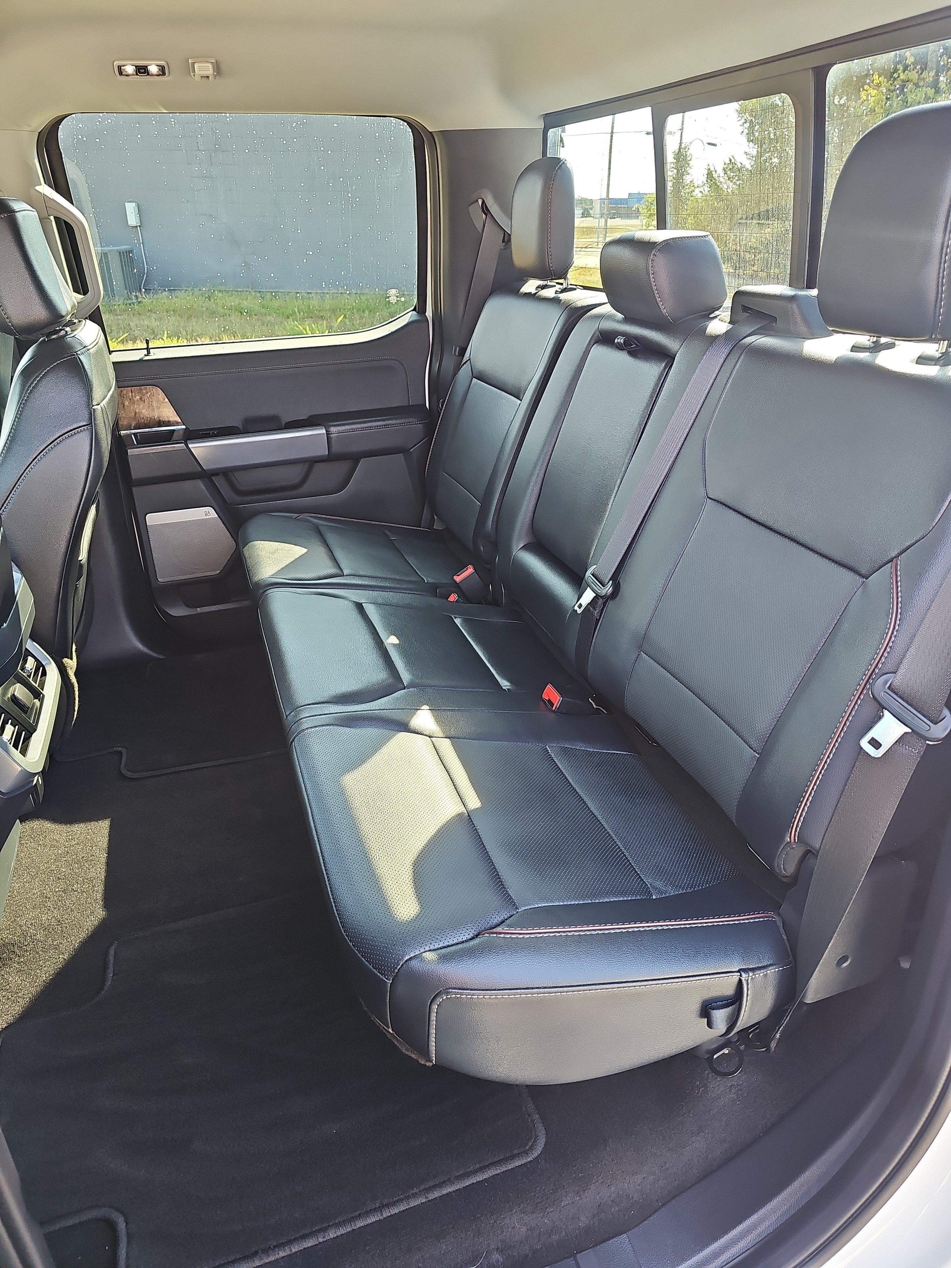 Used 2023 Ford F150 Lariat AWD/4WD image 14