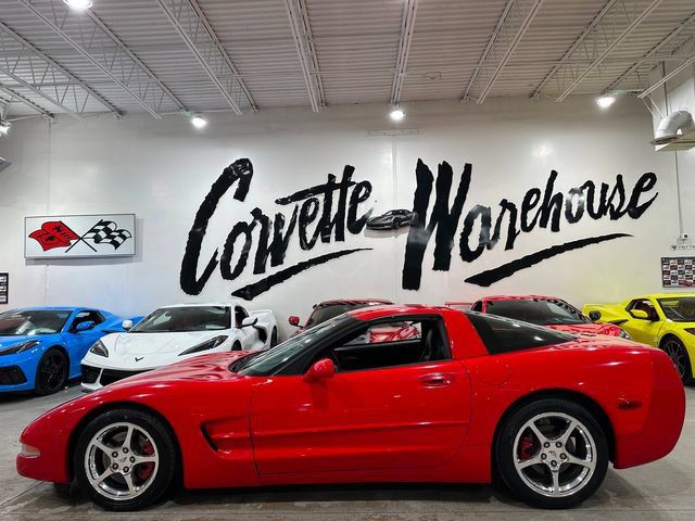 Used 2004 Chevrolet Corvette Coupe w/ Preferred Equipment Group RWD image 2