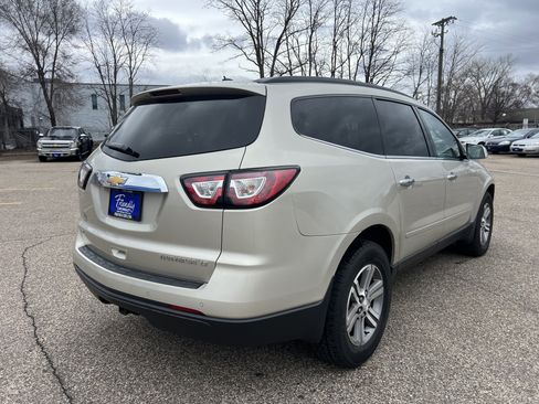 Used 2015 Chevrolet Traverse LT image 8