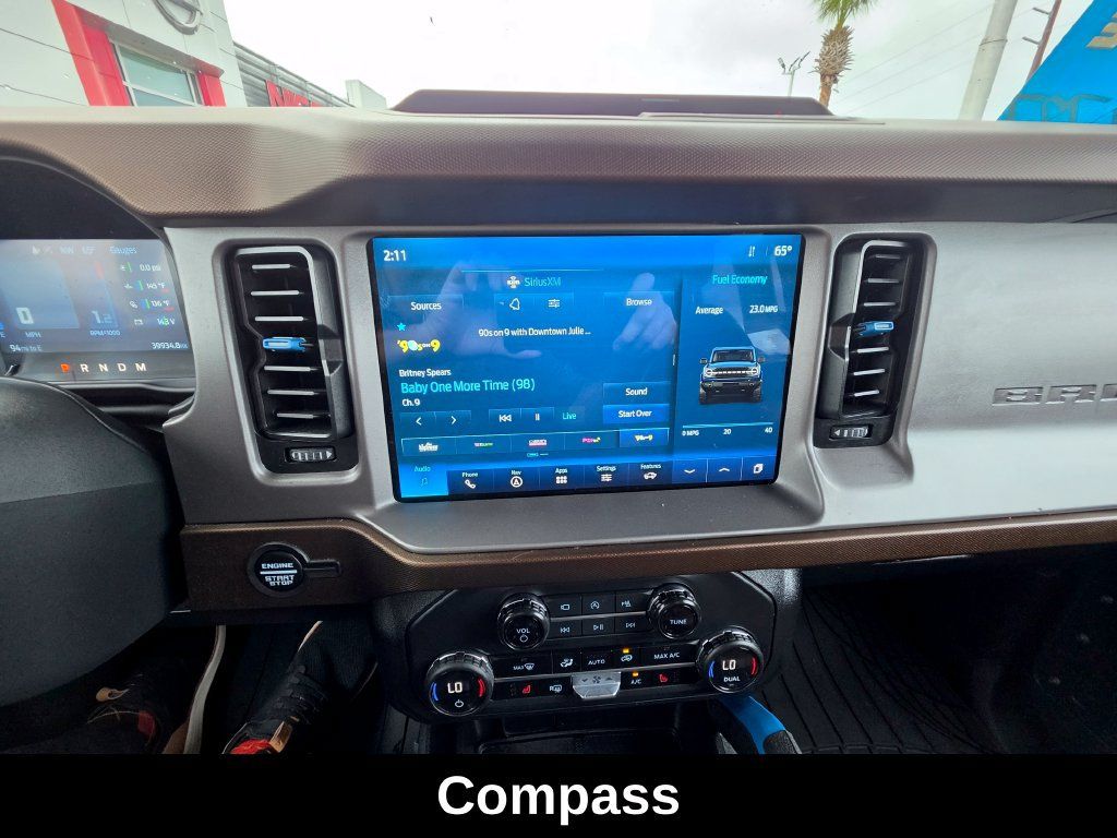 Used 2023 Ford Bronco Outer Banks AWD/4WD image 23
