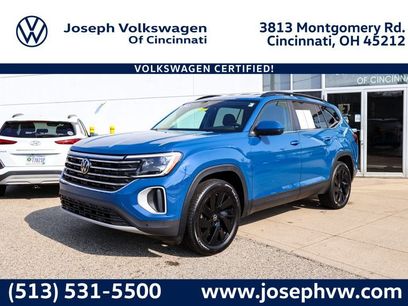 Certified 2025 Volkswagen Atlas SE w/ Black Wheel Package