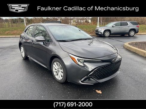 Used 2023 Toyota Corolla SE image 2