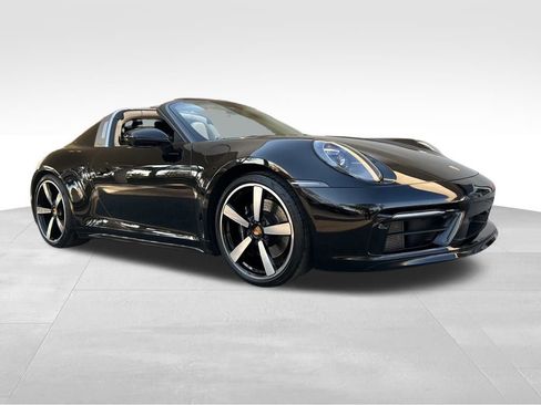 Used 2021 Porsche 911 Targa 4S Heritage Design image 3