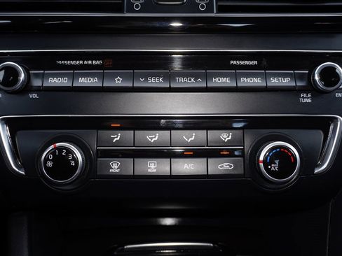 Used 2020 Kia Optima LX image 14