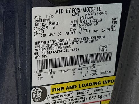 Used 2016 Lincoln Navigator Select AWD/4WD image 34