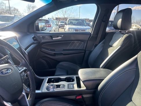 Used 2021 Ford Edge ST w/ Equipment Group 401A image 21