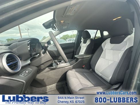 Used 2026 Chevrolet Trax LS FWD image 11