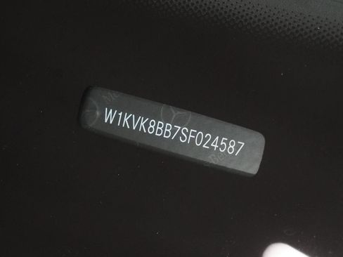 Used 2025 Mercedes-Benz SL 63 AMG 4MATIC image 37