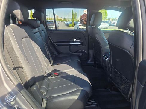 Used 2023 Mercedes-Benz GLB 250 image 24