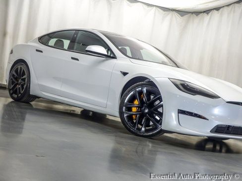 Used 2022 Tesla Model S Plaid image 4