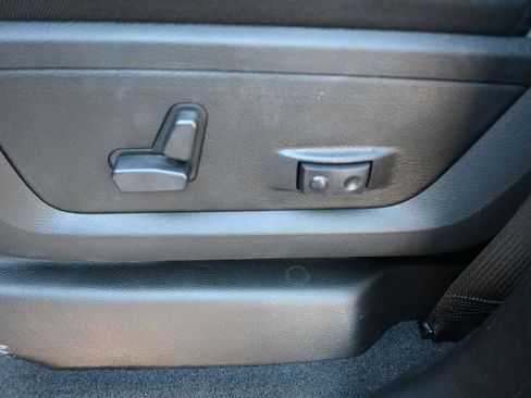 New 2026 RAM 3500 Laramie AWD/4WD image 7