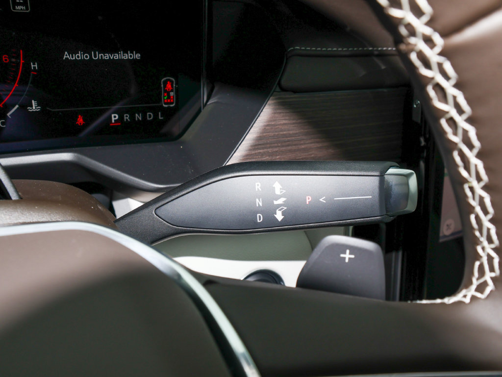 New 2027 GMC Acadia Denali w/ Denali Reserve Package FWD image 28