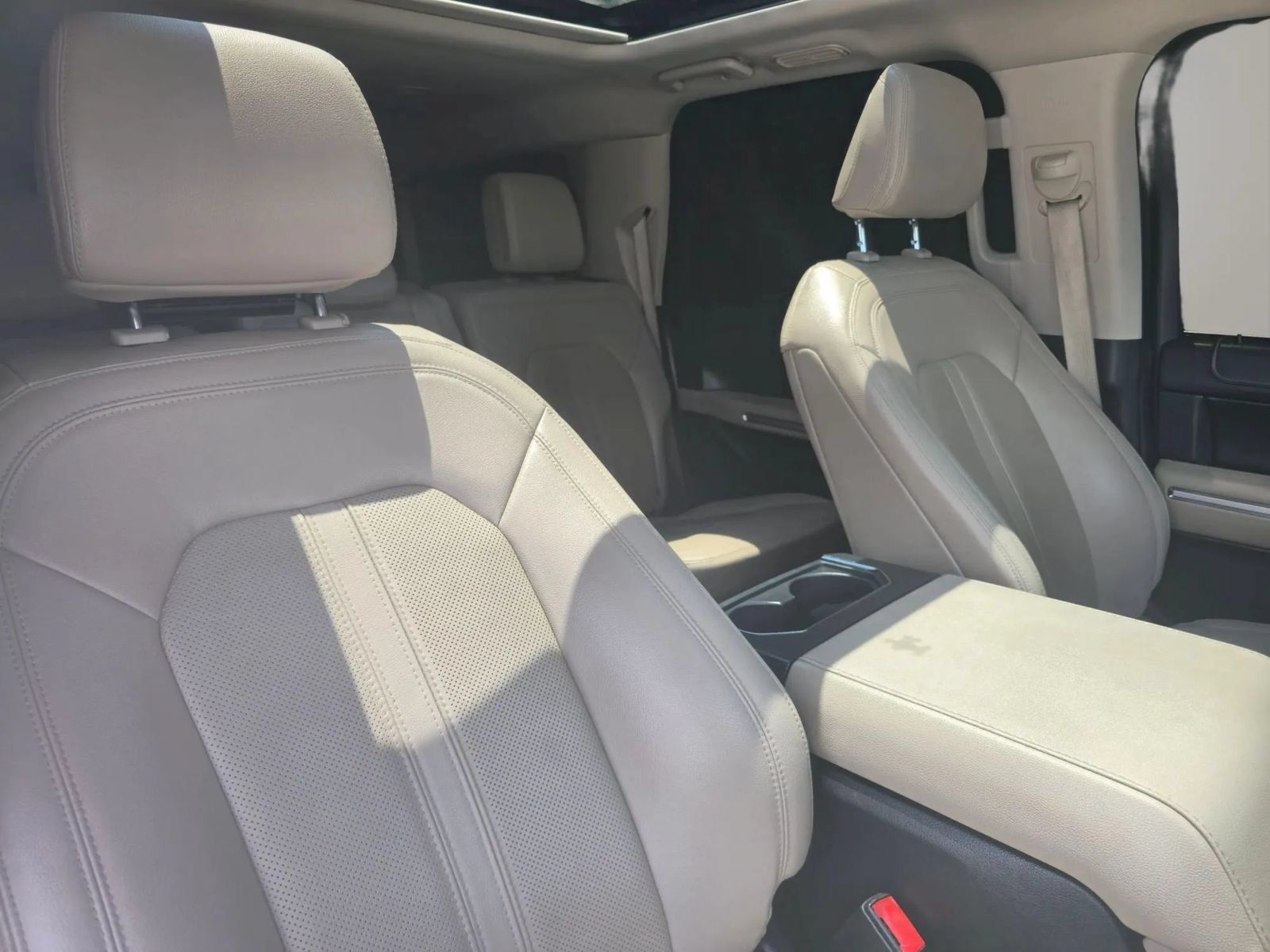 Used 2022 Ford Expedition Max Limited RWD image 25