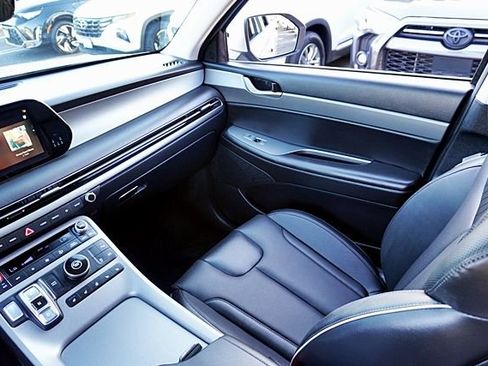 Used 2025 Hyundai Palisade SEL image 24