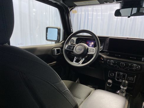 Certified 2024 Jeep Wrangler Sahara image 35