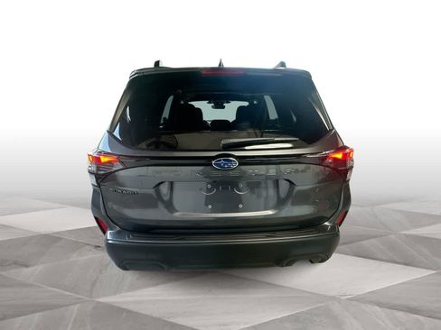 Used 2026 Subaru Forester Premium AWD/4WD image 7