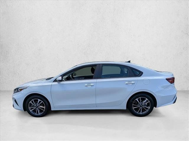 Used 2024 Kia Forte LXS FWD image 9