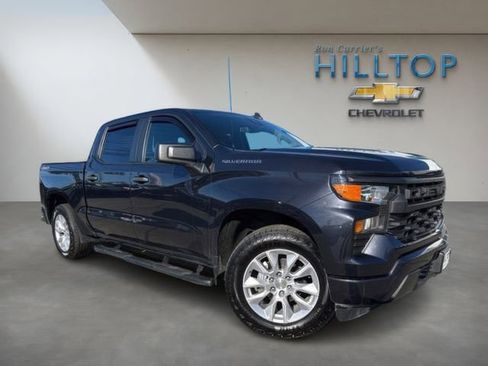 Used 2023 Chevrolet Silverado 1500 Custom image 1