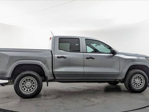Used 2023 Chevrolet Colorado W/T RWD image 9