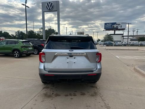Used 2020 Ford Explorer XLT w/ Class III Trailer Tow Package AWD/4WD image 6