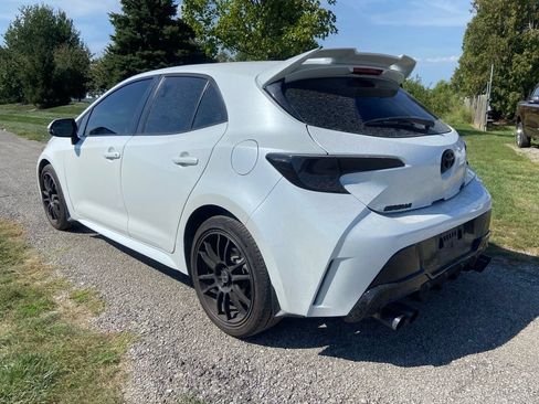 Used 2021 Toyota Corolla XSE FWD image 3