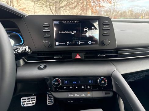 New 2026 Hyundai Elantra Sport image 17