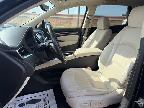 Used 2022 Buick Enclave Premium w/ Experience Buick Package FWD image 17