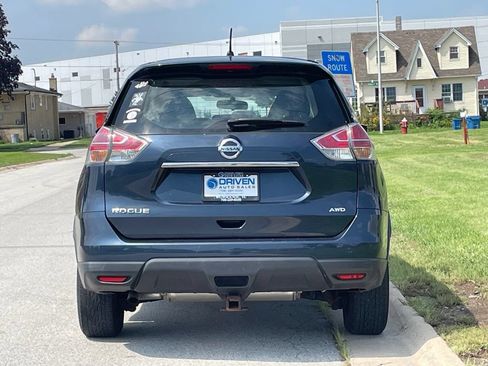 Used 2015 Nissan Rogue S AWD/4WD image 6