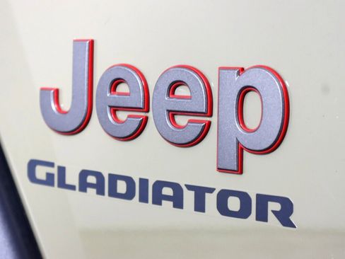 Used 2020 Jeep Gladiator Rubicon image 39