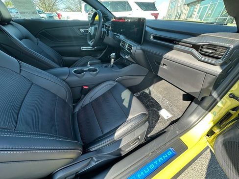 New 2025 Ford Mustang GT Premium w/ GT Performance Package RWD image 23