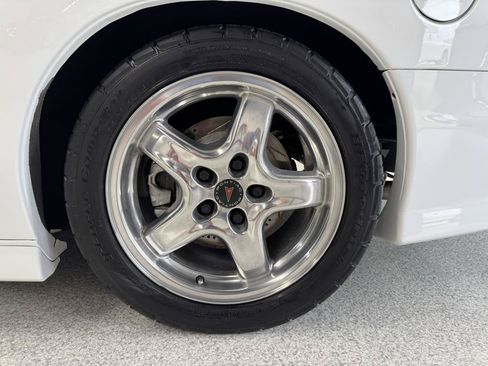 Used 1998 Pontiac Firebird Formula RWD image 36