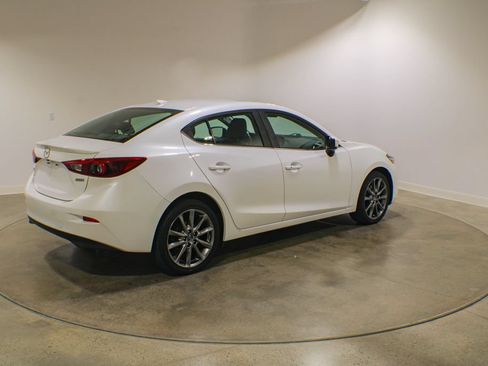 Used 2018 MAZDA MAZDA3 Grand Touring FWD image 5