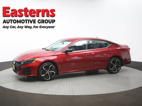 Used 2023 Nissan Altima 2.5 SR AWD/4WD image 56