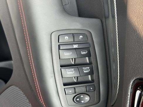 Used 2025 Dodge Durango R/T AWD/4WD image 18