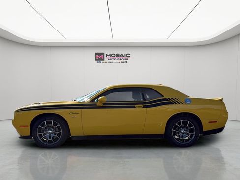 Used 2017 Dodge Challenger GT w/ Driver Convenience Group image 4