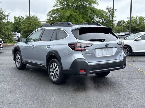 Used 2024 Subaru Outback Premium AWD/4WD image 4
